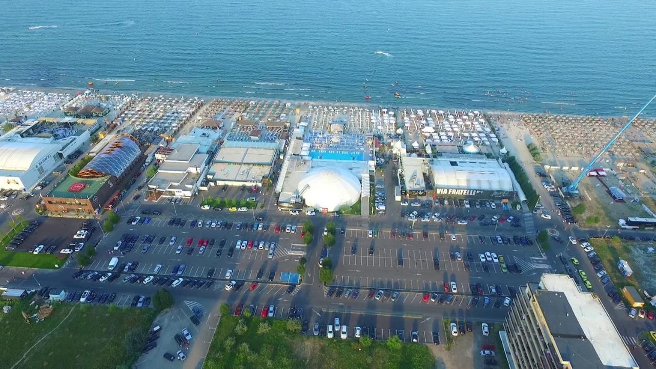 Ferienwohnung Aqua Vista Fratelli - Vedere Top La Mare Si Lac - Summerland Mamaia Exterior foto